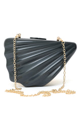 SHELL CHIC CLUTCH-BLACK