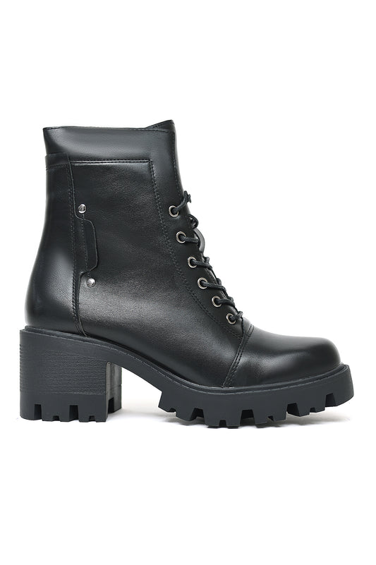 CHUNKY HEEL LACE-UP BOOTS-BLACK