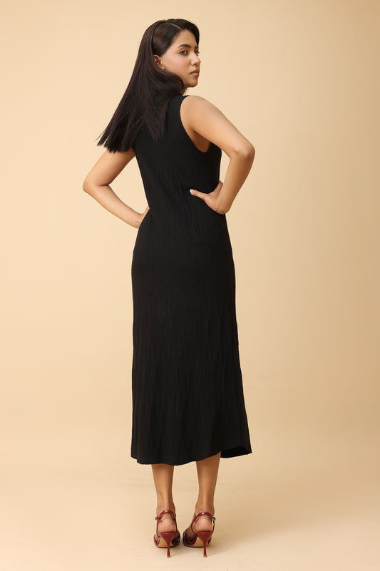 SLEEVELESS RIBBED KNIT DRESS-BLACK