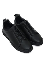 SLEEK SLIP-ON SNEAKERS-BLACK