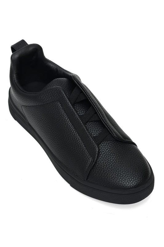 SLEEK SLIP-ON SNEAKERS-BLACK