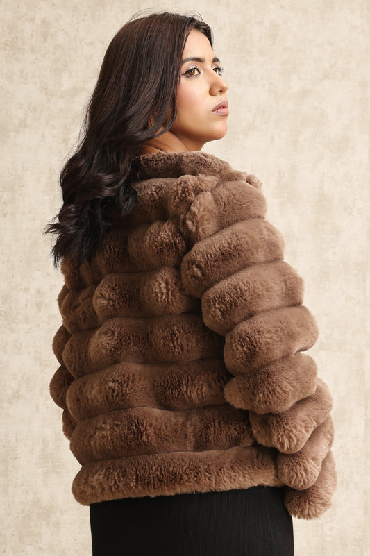 PLUSH FAUX FUR JACKET-COFFEE