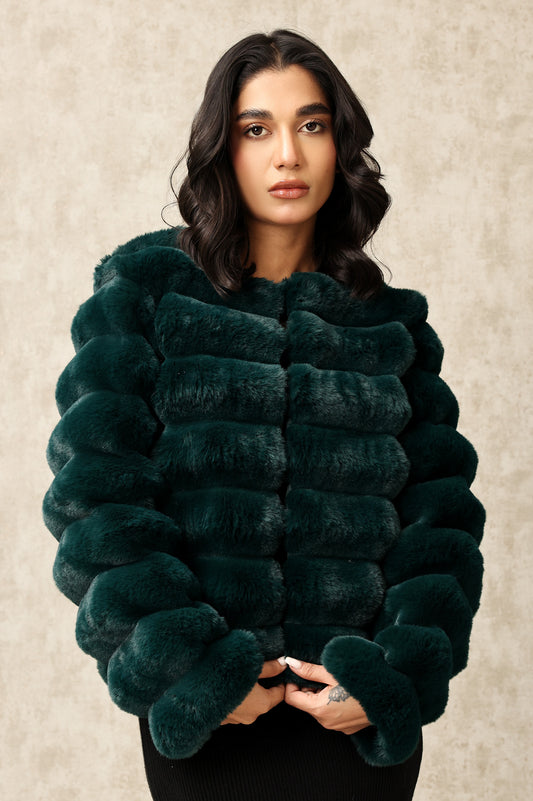 LUXE FAUX FUR JACKET WITH STRUCTURED DESIGN-OLIVE