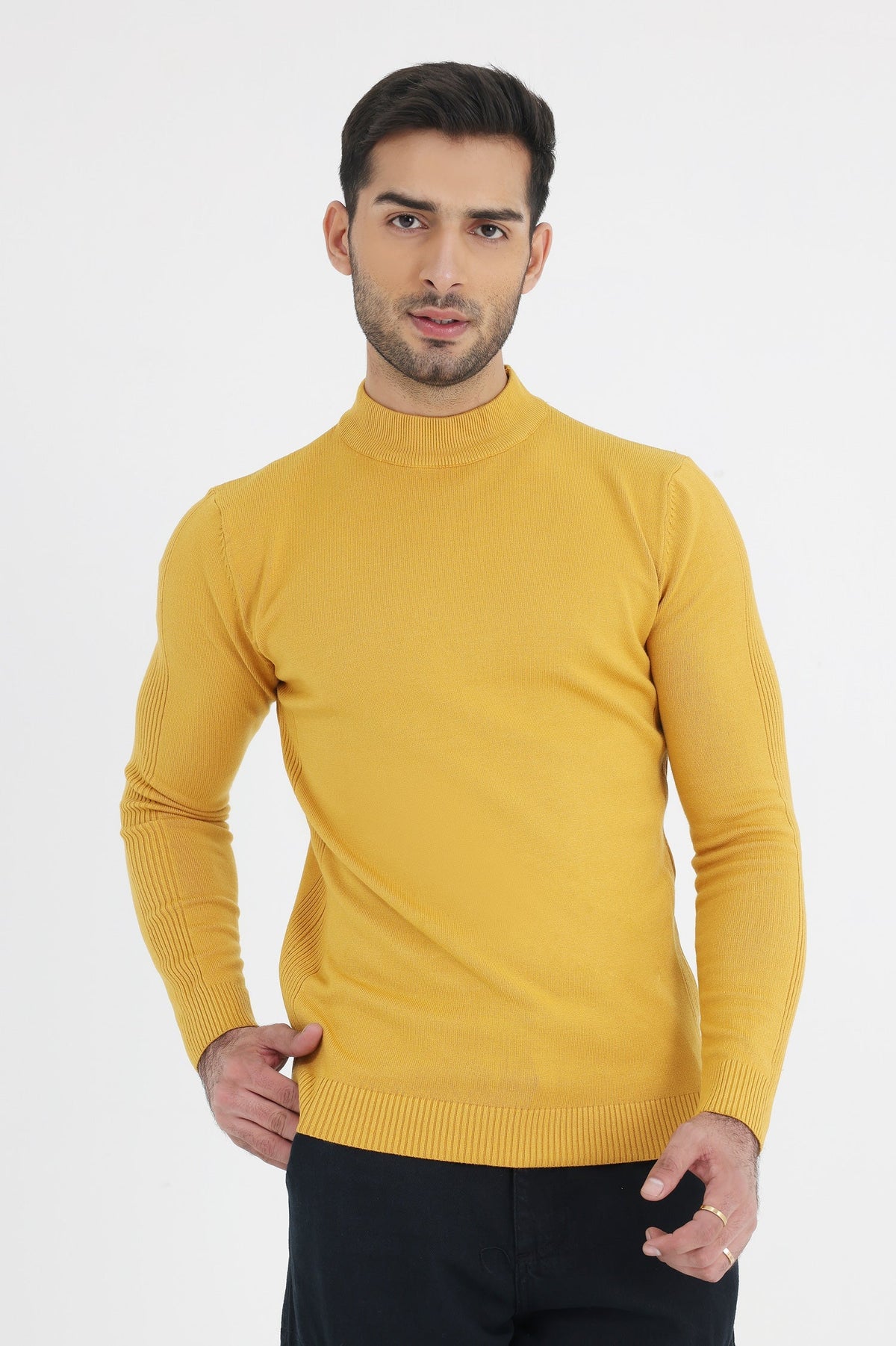 HIGH NECK SWEATER-YELLOW