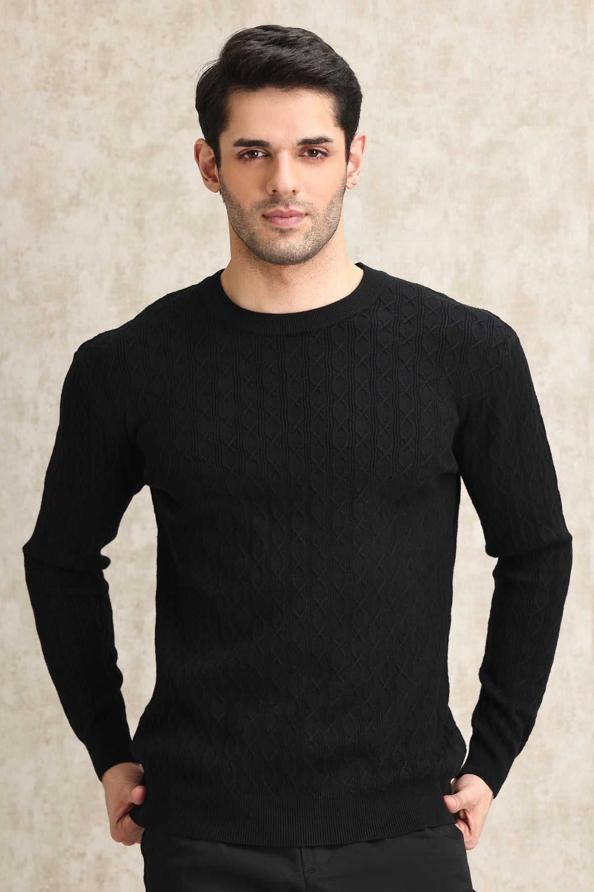 TEXTURED CREW NECK SWEATER-BLACK