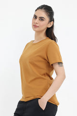 CLASSIC FIT ESSENTIAL TEE-MUSTARD