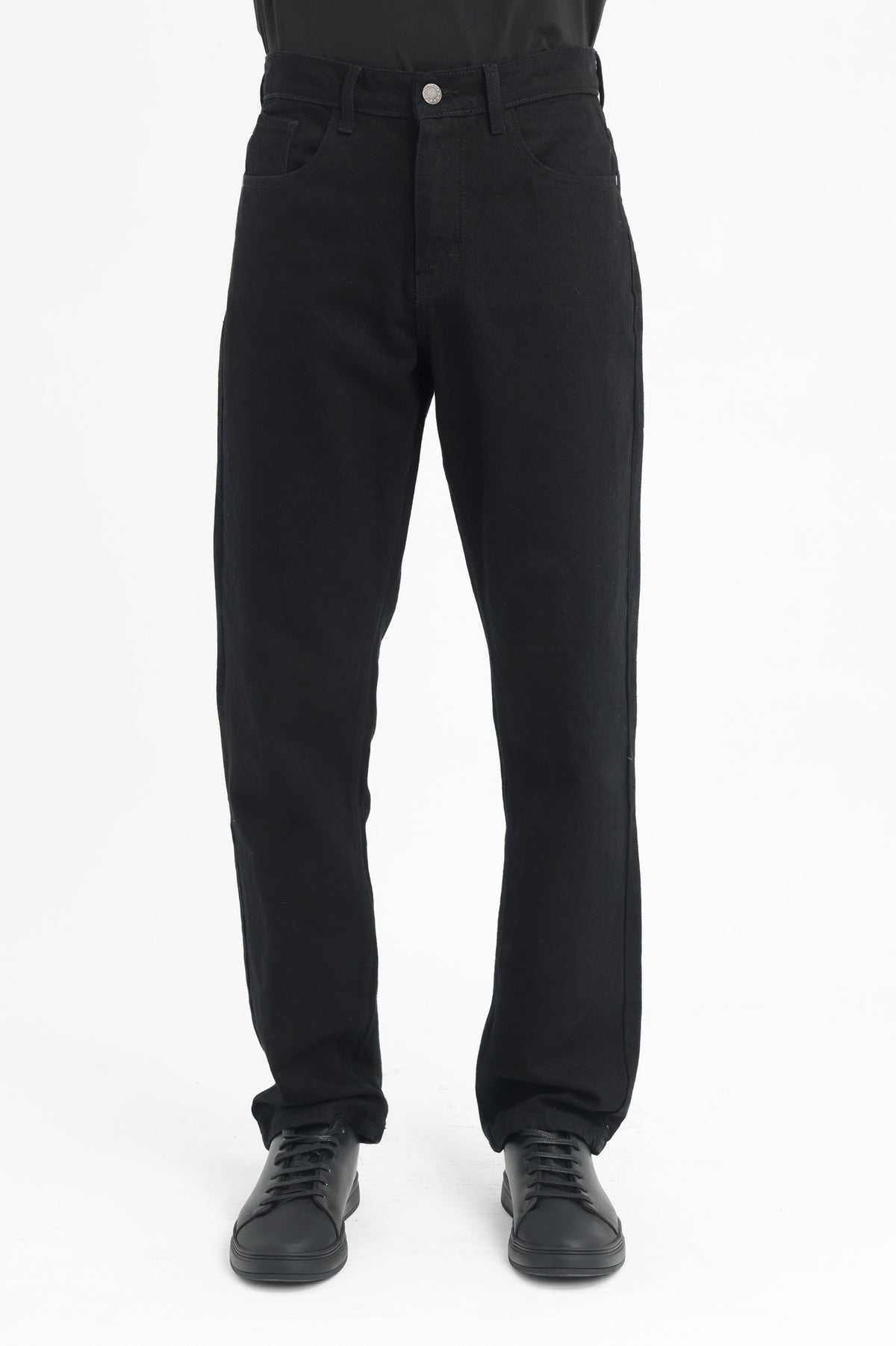 ESSENTIAL STRAIGHT-LEG DENIM-BLACK