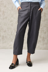 TAILORED CROPPED PLEATED TROUSERS-GREY