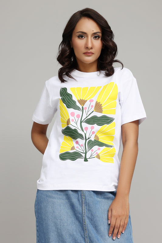 ECO-CHIC TROPICAL LEAF GRAPHIC T-SHIRT-YELLOW