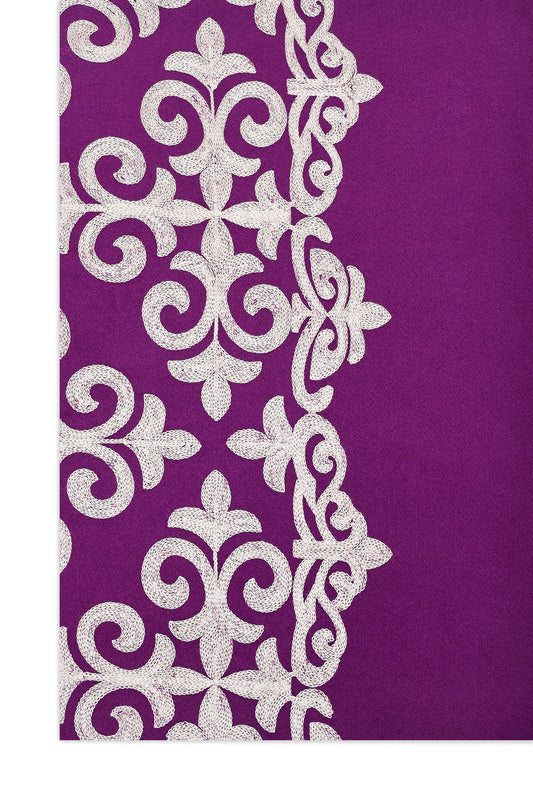 BAROQUE PATTERN EMBROIDERED SCARF