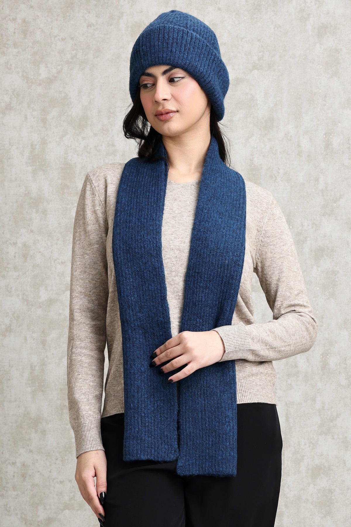 WARM WOOLEN BEANIE AND SCARF DUO