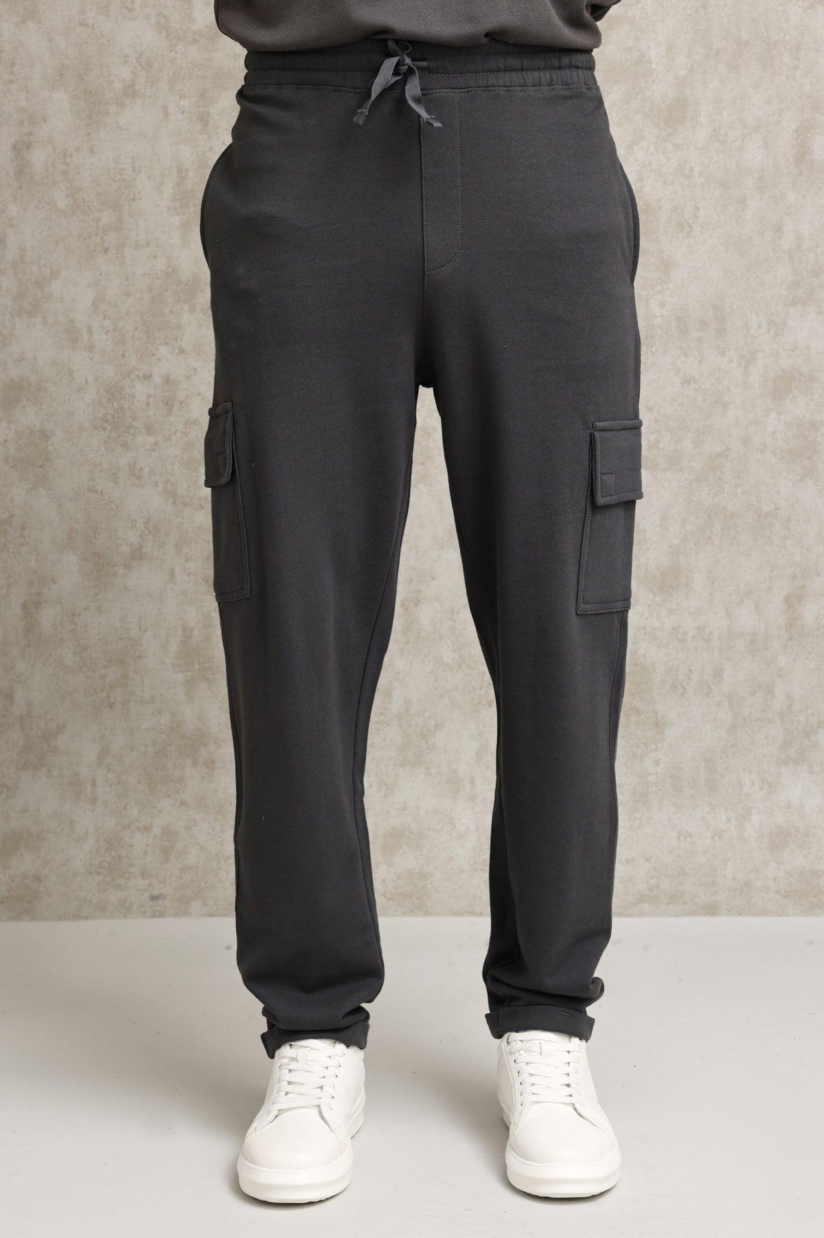 CARGO STYLE KNIT JOGGERS WITH UTILITY POCKETS