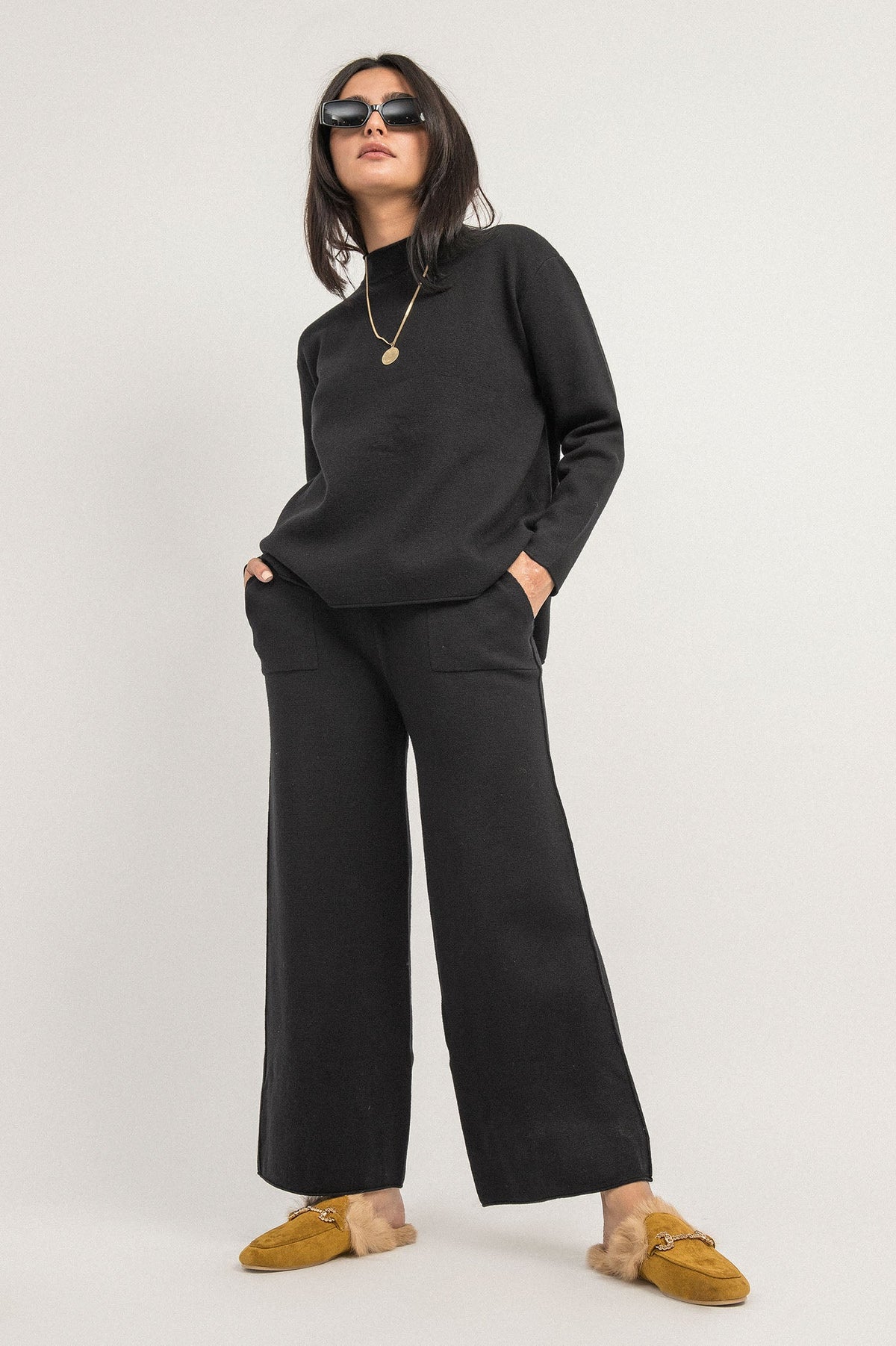 WOOLEN MATCHING SEPARATES-BLACK